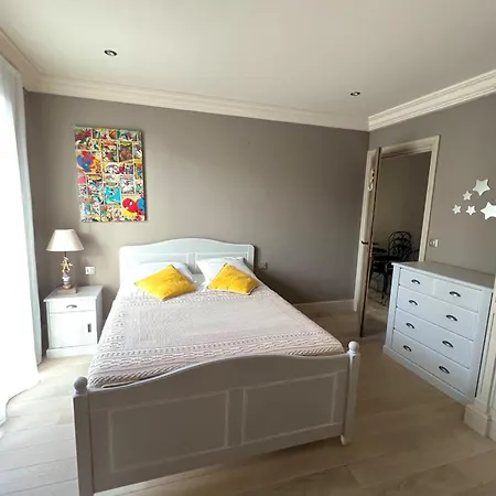 Golfe-juan - 10 People - Private Pool - Parking ヴァロリス
