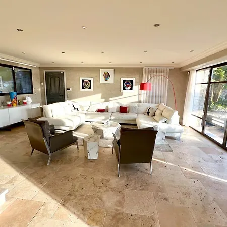 Villa Golfe-juan - 10 People - Private Pool - Parking *